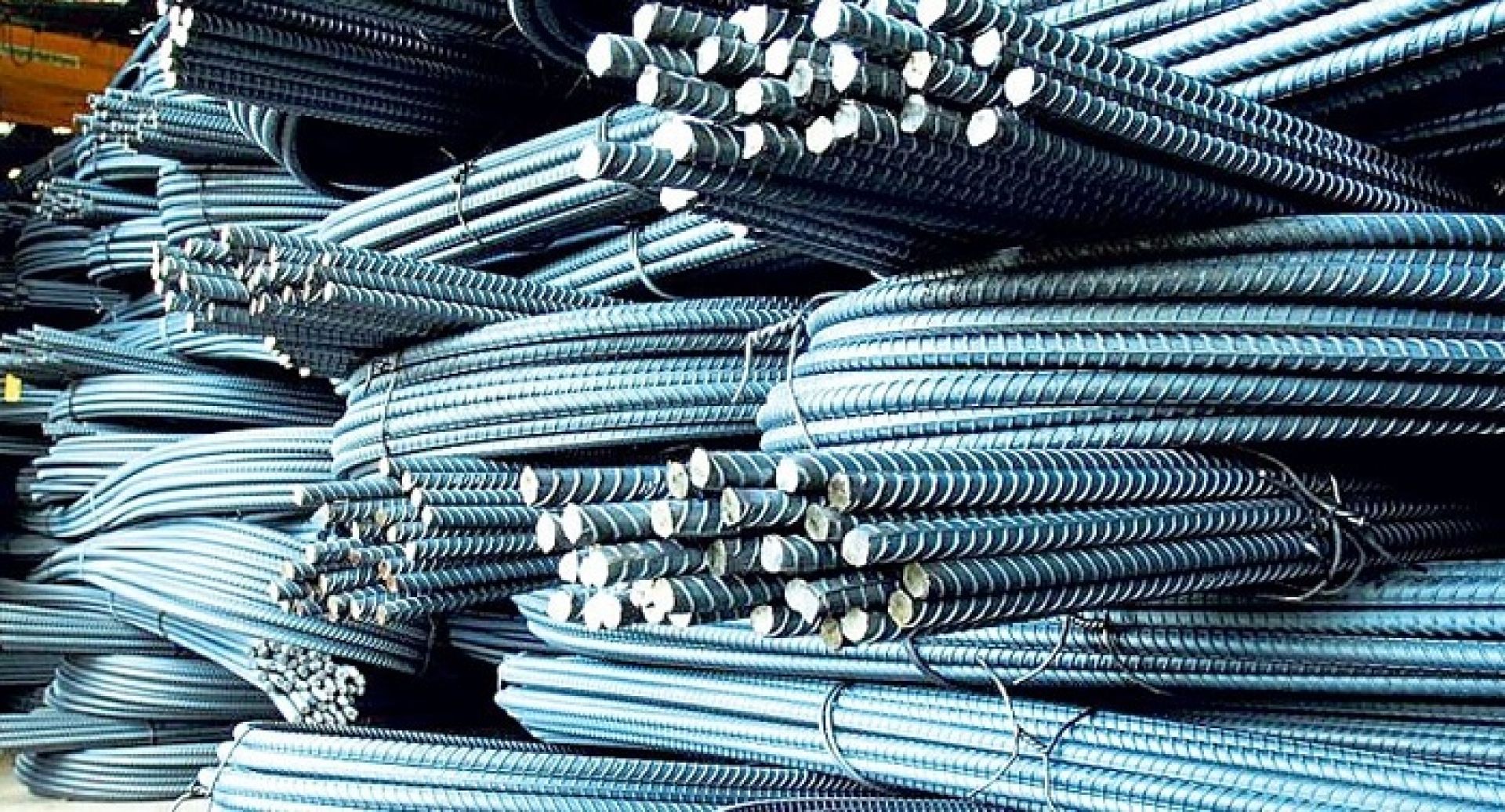 आर्थिक मन्दीकाबीचमा पनि लक्ष्मी स्टिलको व्यापार १०.५२ प्रतिशतले बढ्यो 